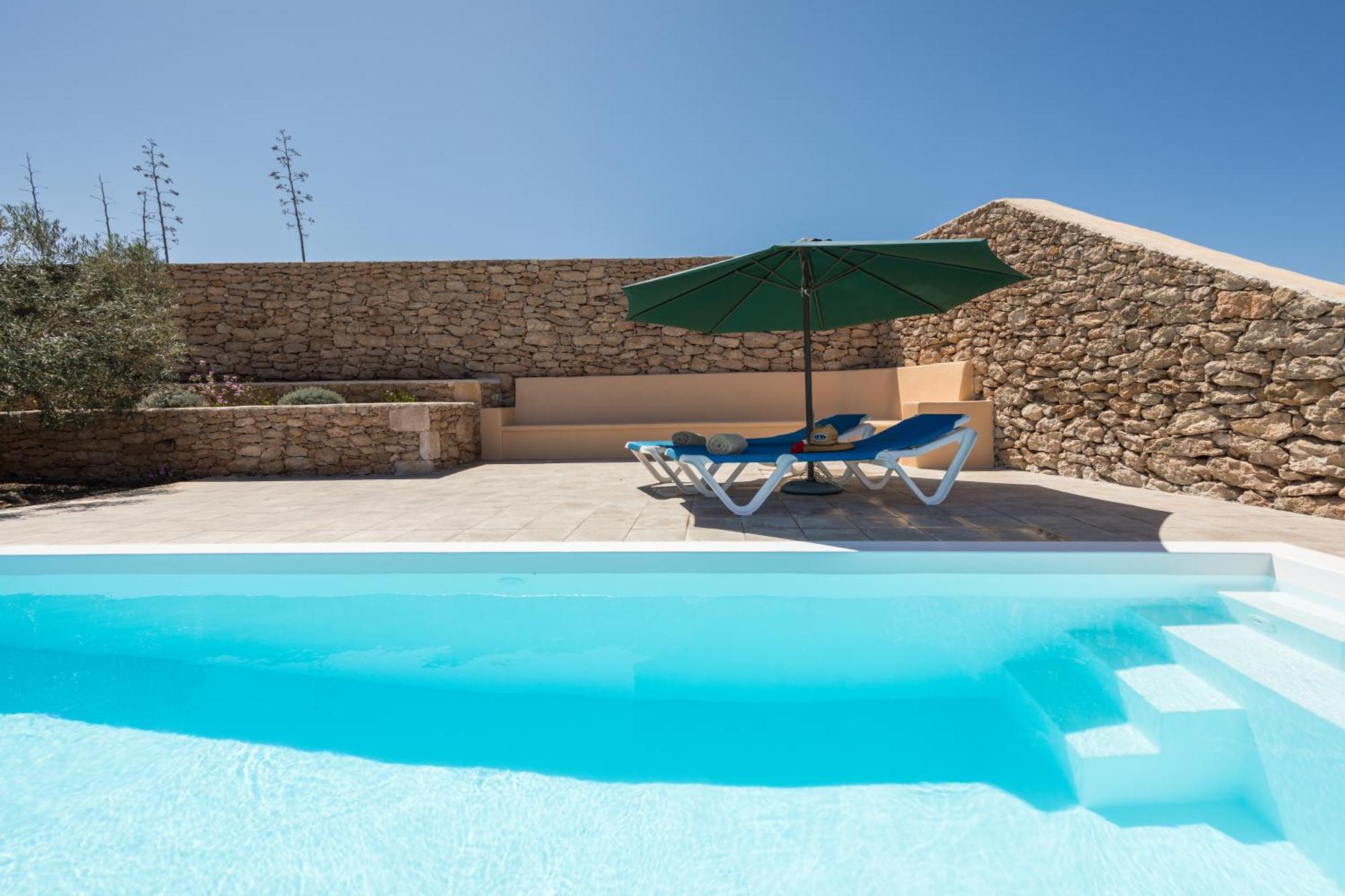 Casa Marisa With Heated Pool & Garden Holiday home Tindaya