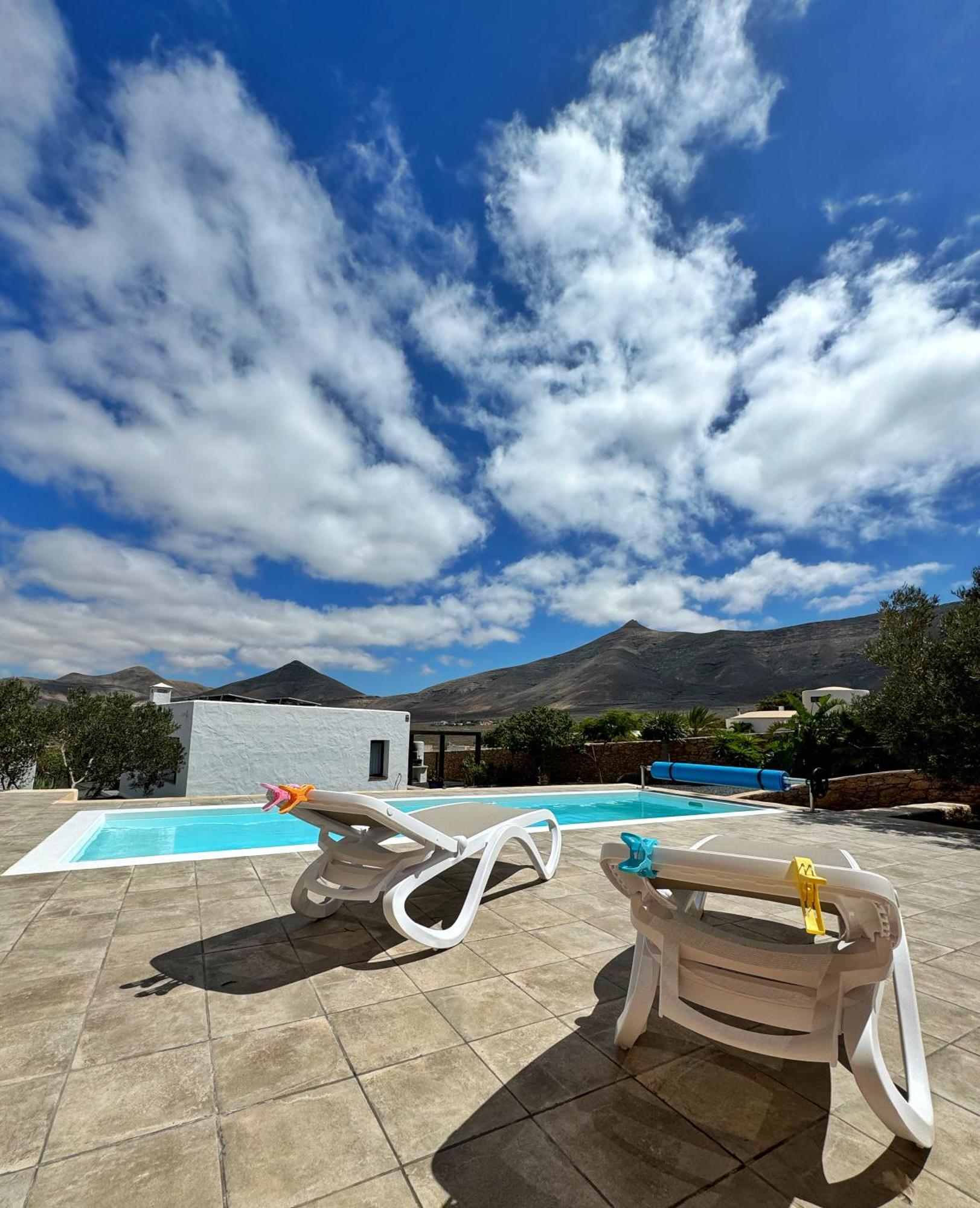 Casa Marisa With Heated Pool & Garden Casa de vacances